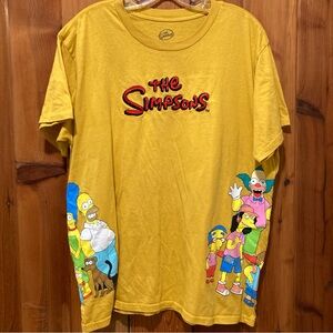 The Simpsons tshirt Size 2XL Yellow Wrap Around Main Characters Cartoon Tshirt